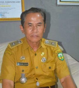 Kepala Desa Senga Selatan, Drs. Ahmad Arfah, M.Si