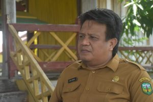 Pegawai analis kebencanaan BPBD Luwu, Ade Indra saat diwawancarai tim maupa.id. Dok: maupa.id