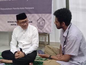 Kepada Dinas Perpustakaan Parepare, Drs. H. Ahmad, M.Si. saat diwawancarai tim Maupa.id. Dok: Ilham Alfais