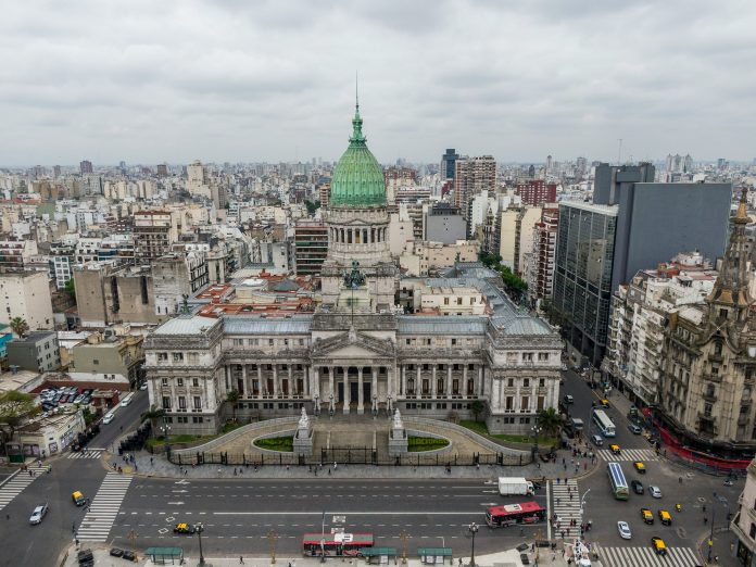 Negara Argentina berhasil keluar dari Inflasi yang berkepanjangan. Ilustrasi by Unsplash.com