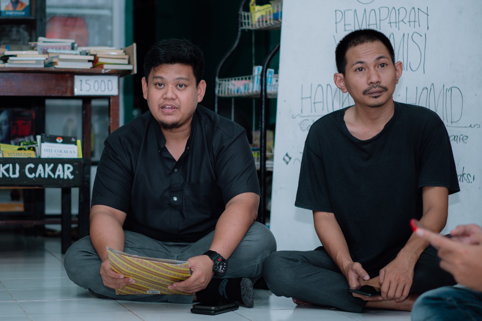 Ikhwan (kiri) Panitia Pengarah dan Arya (kanan) Ketua Panitia Muswil. Dok: Azwar Radhif