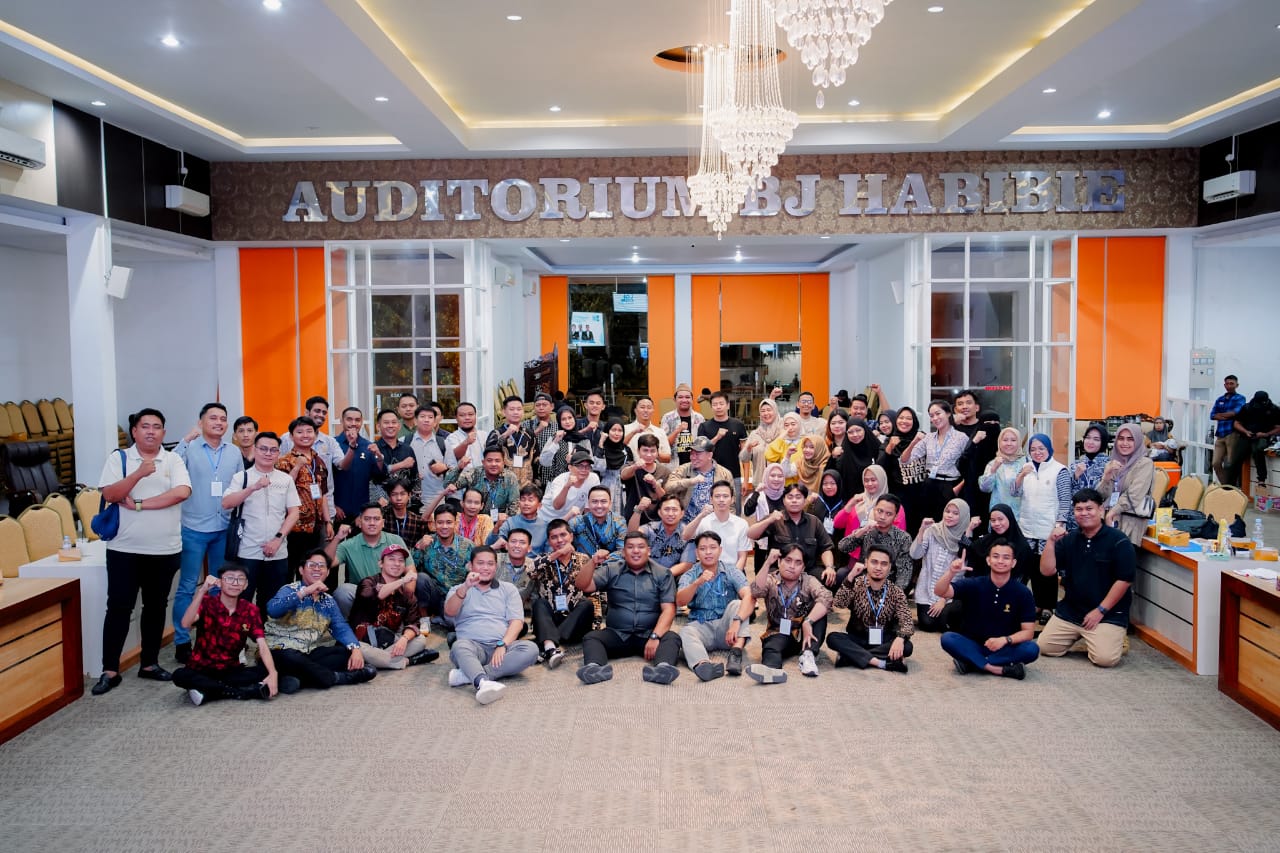 Foto bersama pengurus BPC HIPMI Parepare. Dok: Cidd