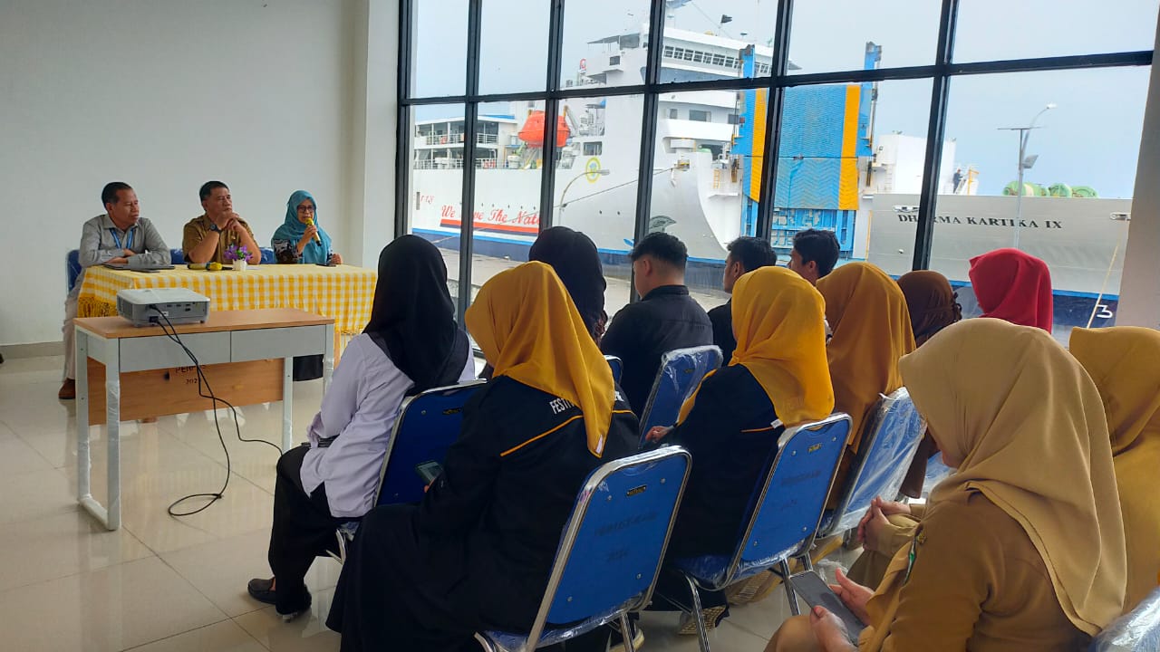 Kegiatan dihadiri oleh komunitas literasi se-Parepare. Dok; Dinas Perpustakaan Parepare
