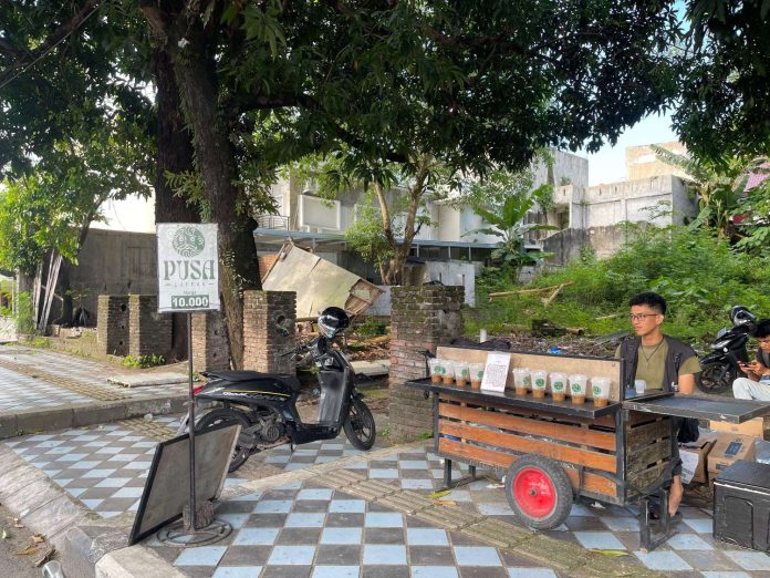 Pusa Coffee, inovasi gerobak keliling di kota Parepare. Dok: Muhammad Wahbah
